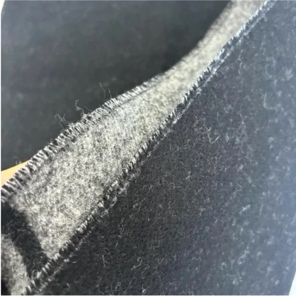 Vivienne Westwood wool scarf - Picture 8 of 9